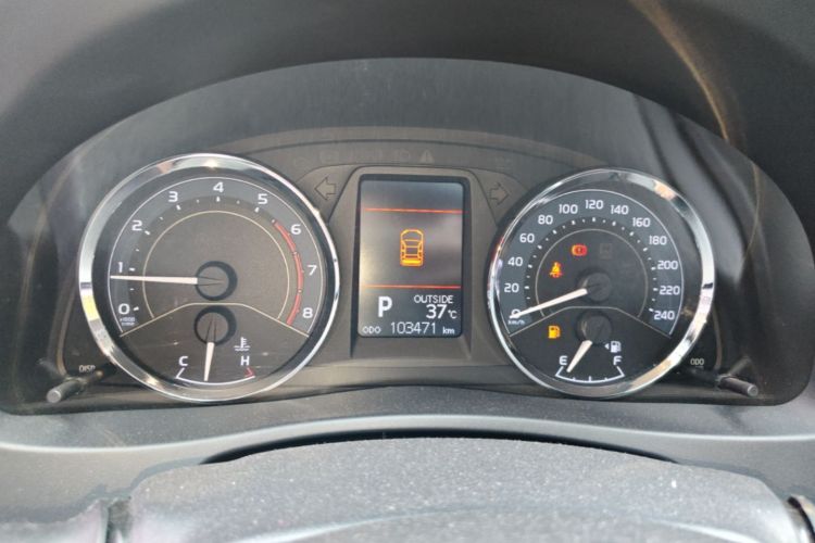 Toyota Corolla 2017 #13 Toyota Corolla 2017 car image #13