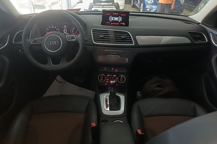 Audi Q3 2018 #10 Audi Q3 2018 car image #10