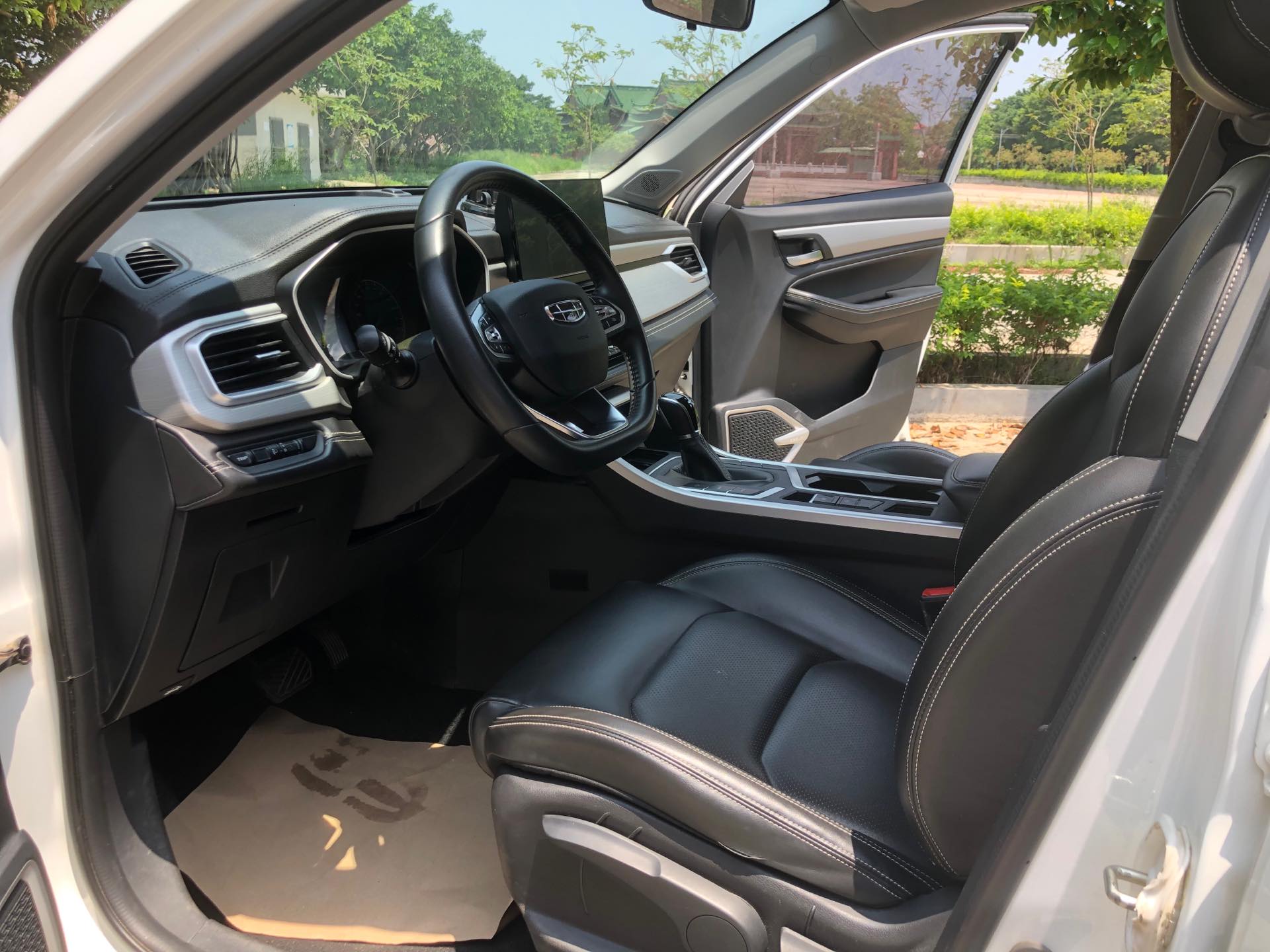 GEELY Vision X6 2021 car image #7