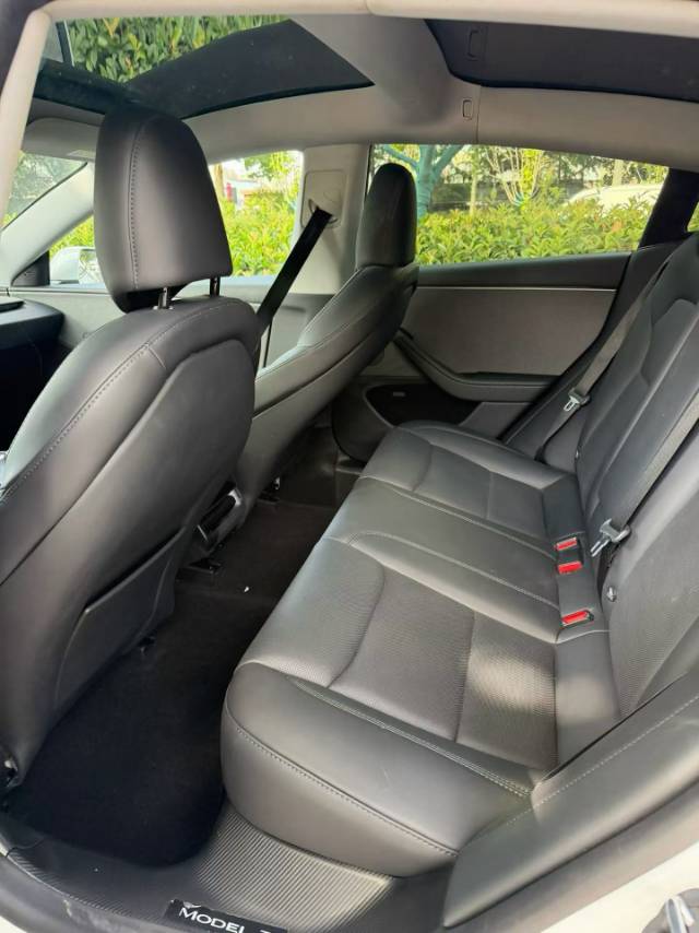 Tesla Model 3 2025 imagen de coche #7
