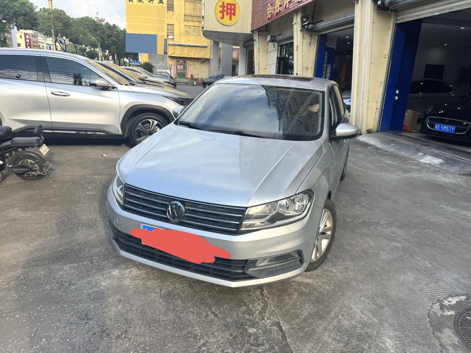 2016 2016 car image