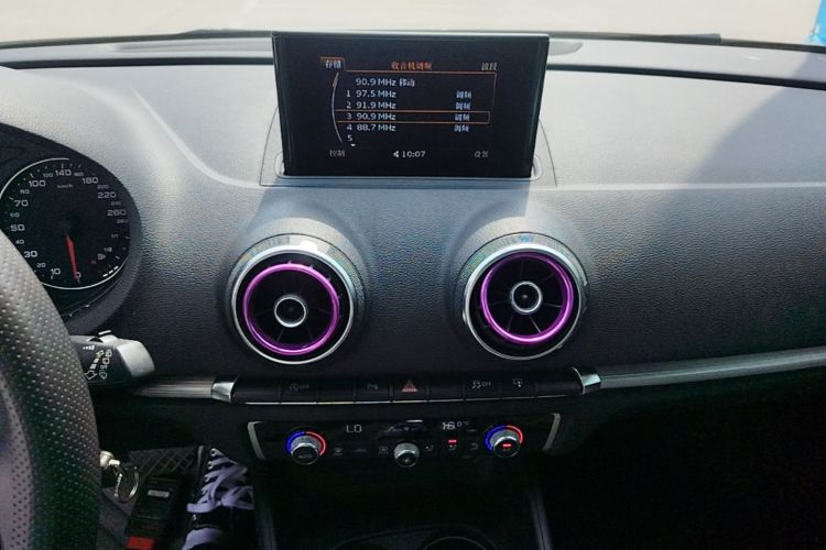 Audi A3 2015 immagine di auto #13