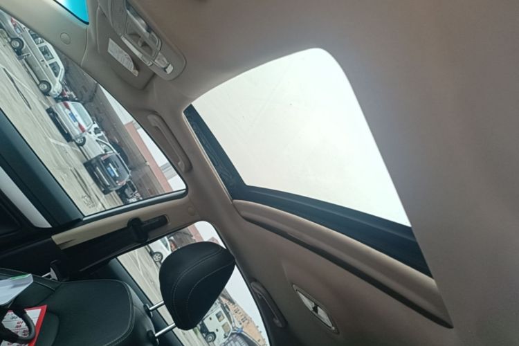 GEELY Emgrand 2019 #18 GEELY Emgrand 2019 car image #18