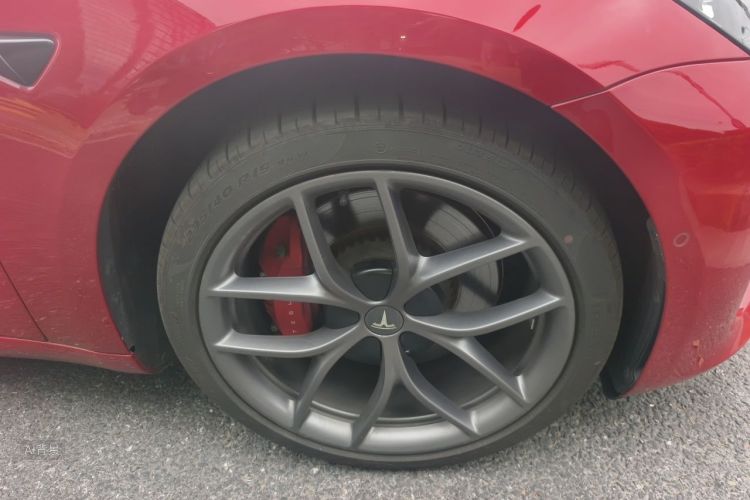 Tesla Model 3 2022 car image #9