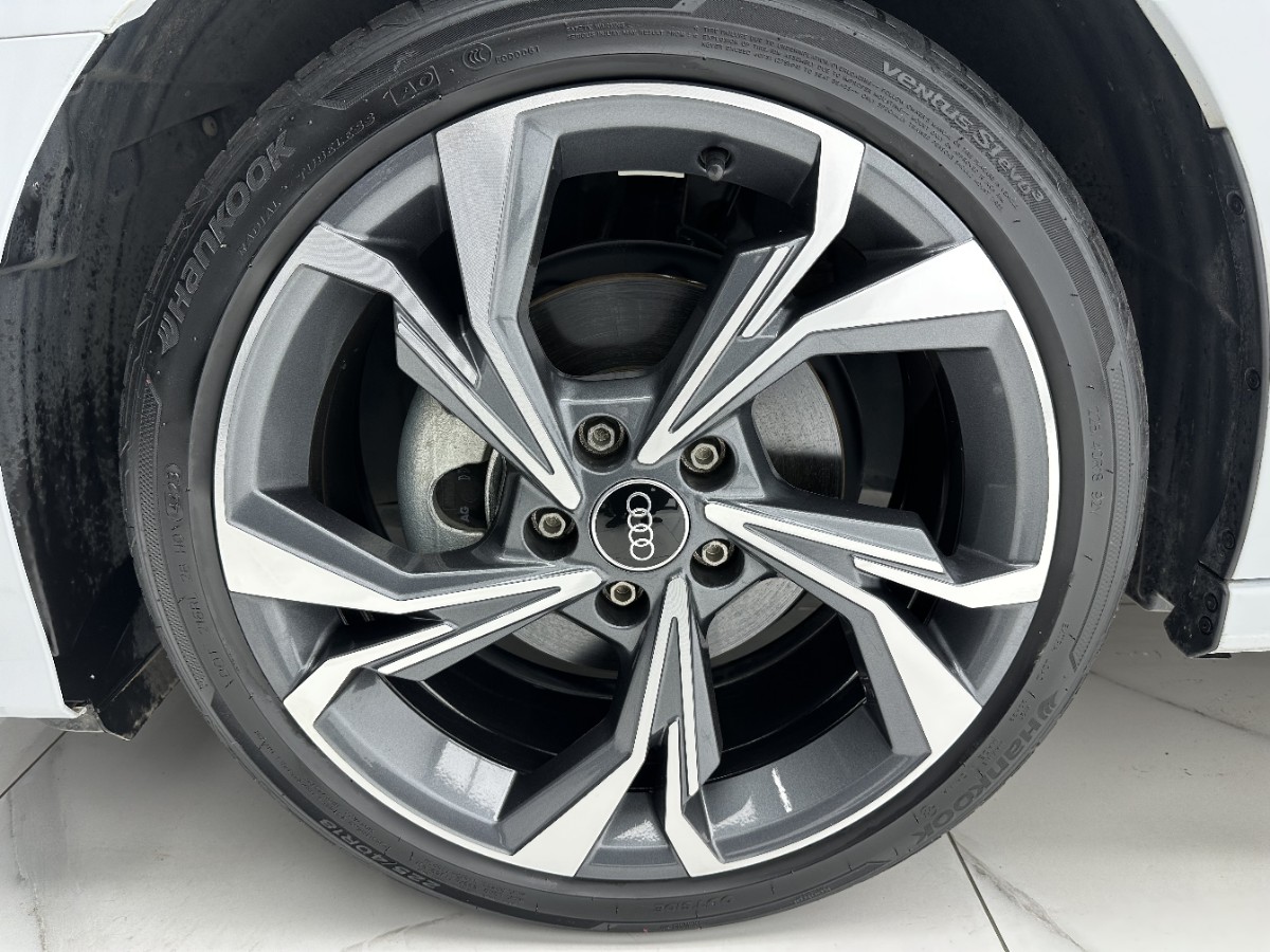 Audi A3 2024 صورة سيارة #11