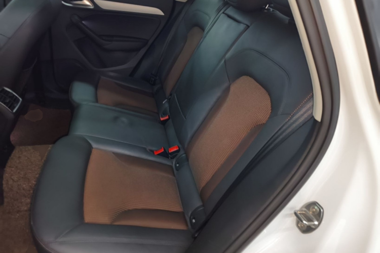 Audi Q3 2017 #13 Audi Q3 2017 car image #13