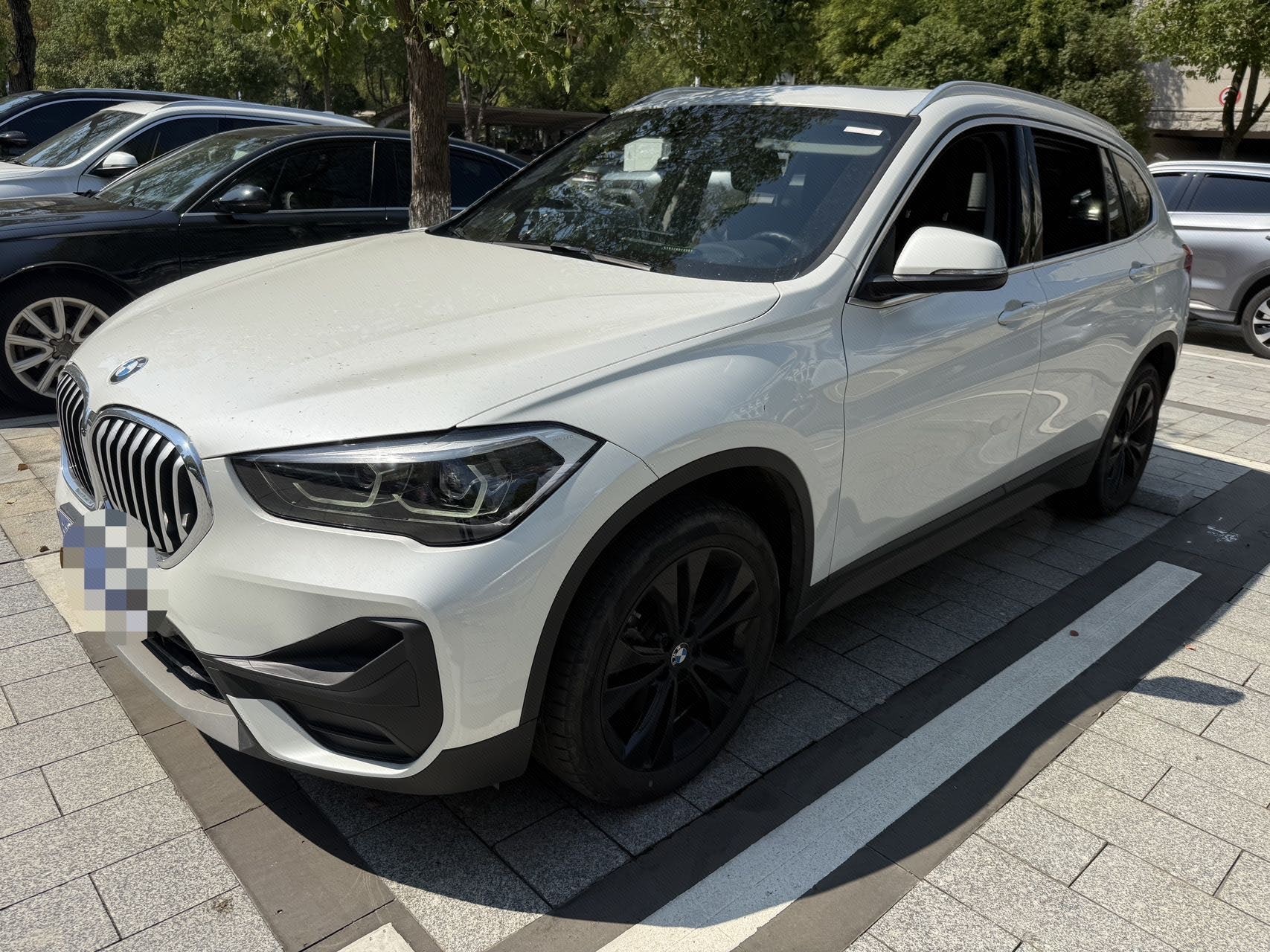 BMW X1 2021 صورة سيارة 