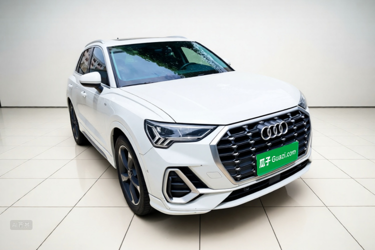 Audi Q3 2024 car image #4
