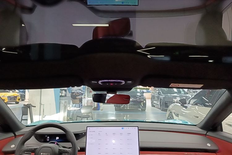 MI SU7 2024 imagen de coche #18