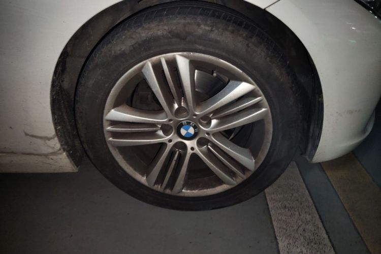 BMW 3 Series 2015 #6 BMW 3 Series 2015 car image #6