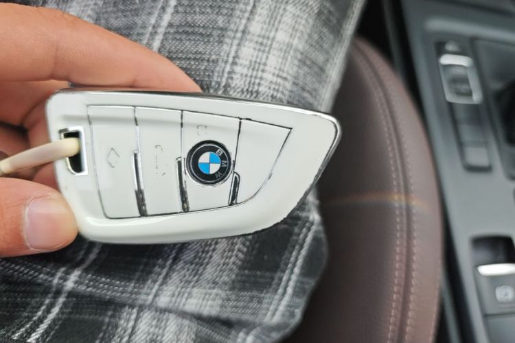 BMW X1 2020 car image #10