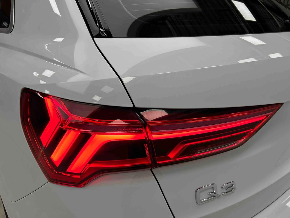 Audi Q3 2022 #10 Audi Q3 2022 car image #10