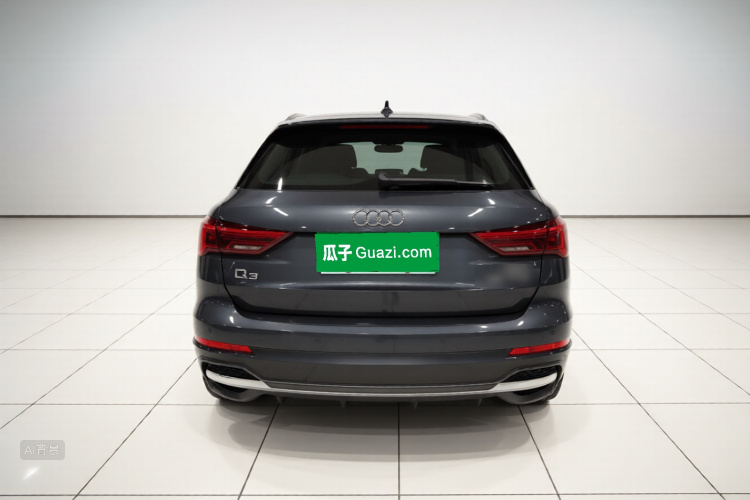 Audi Q3 2021 car image #6