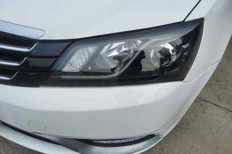 GEELY Emgrand 2015 car image #25