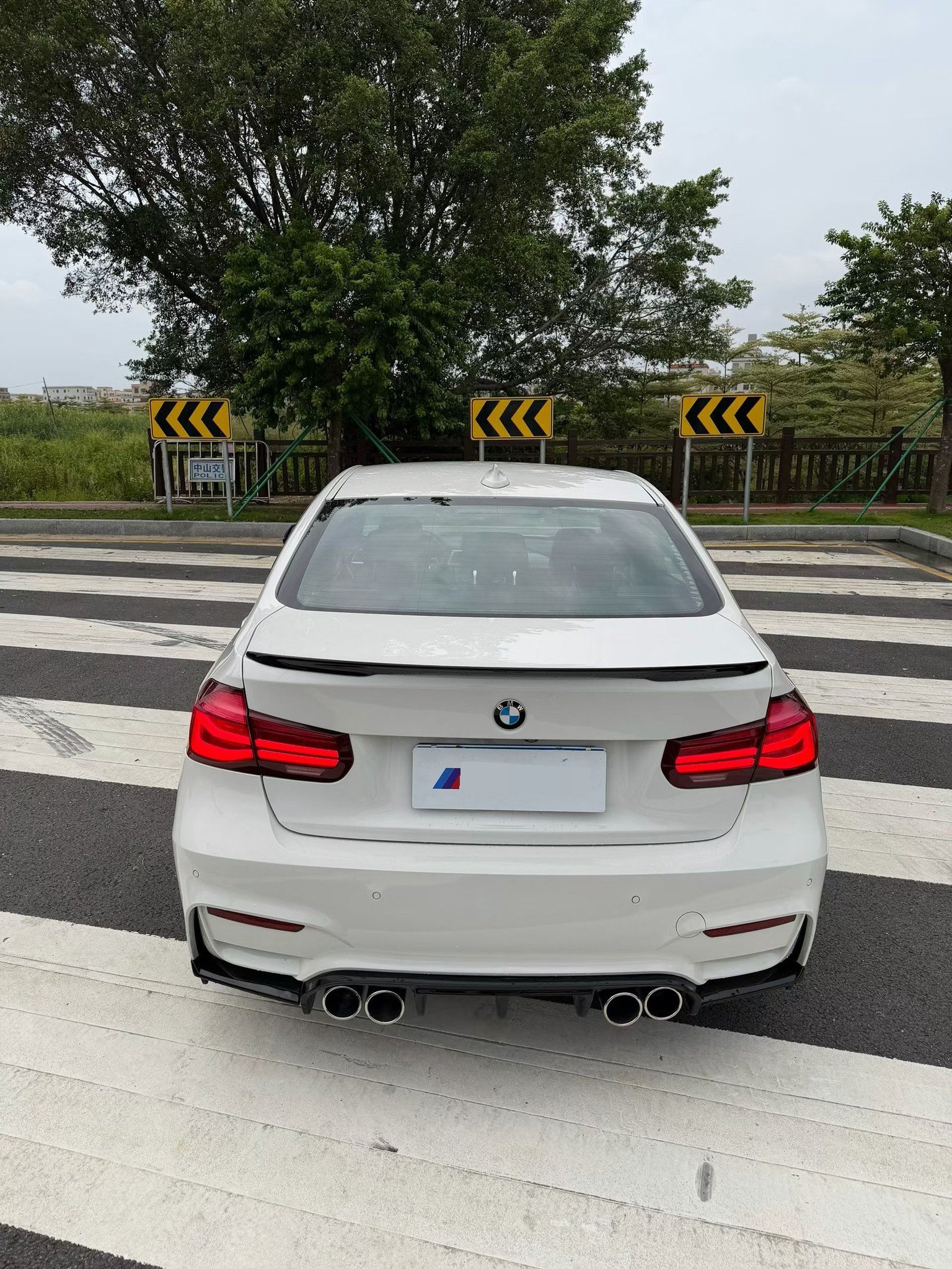 BMW 3 Series 2018 #4 BMW 3 Series 2018 صورة سيارة #4