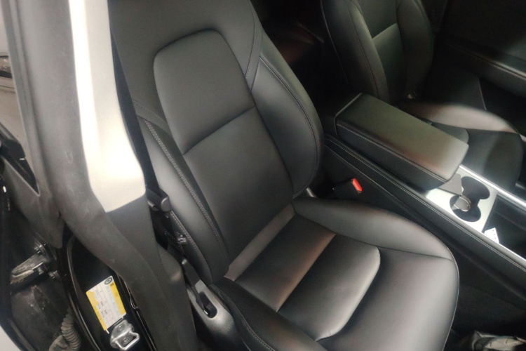 Tesla Model Y 2023 #24 Tesla Model Y 2023 car image #24