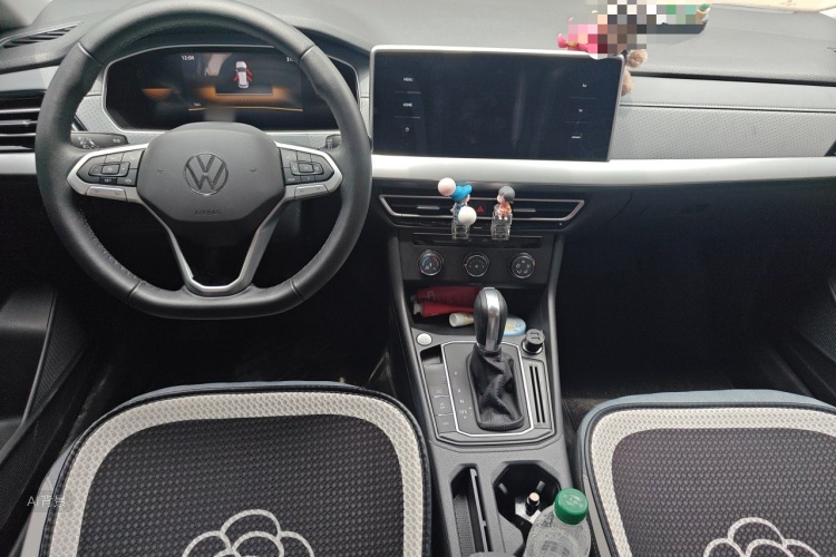 Volkswagen Lavida 2023 car image #11