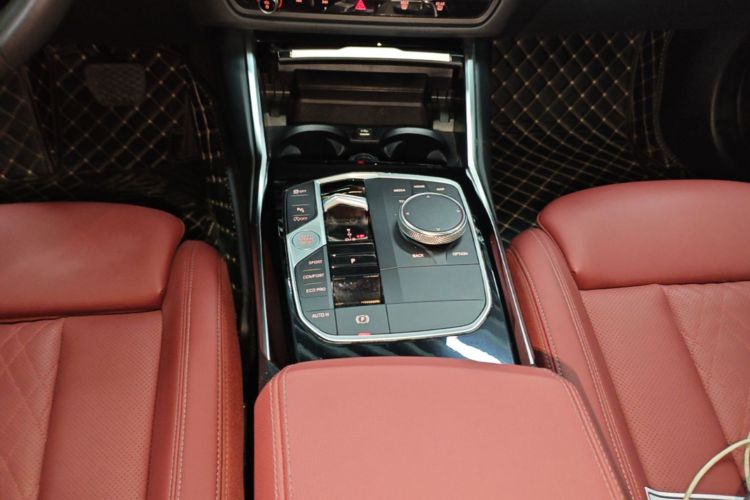 BMW 3 Series 2024 #14 BMW 3 Series 2024 car image #14