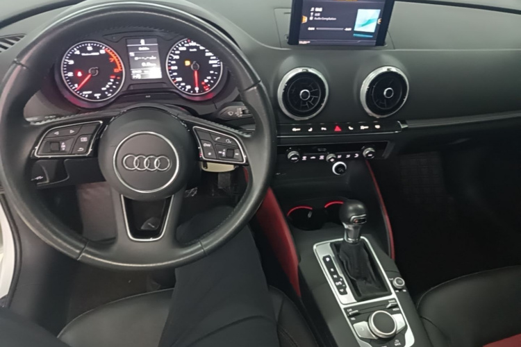 Audi A3 2018 صورة سيارة #10