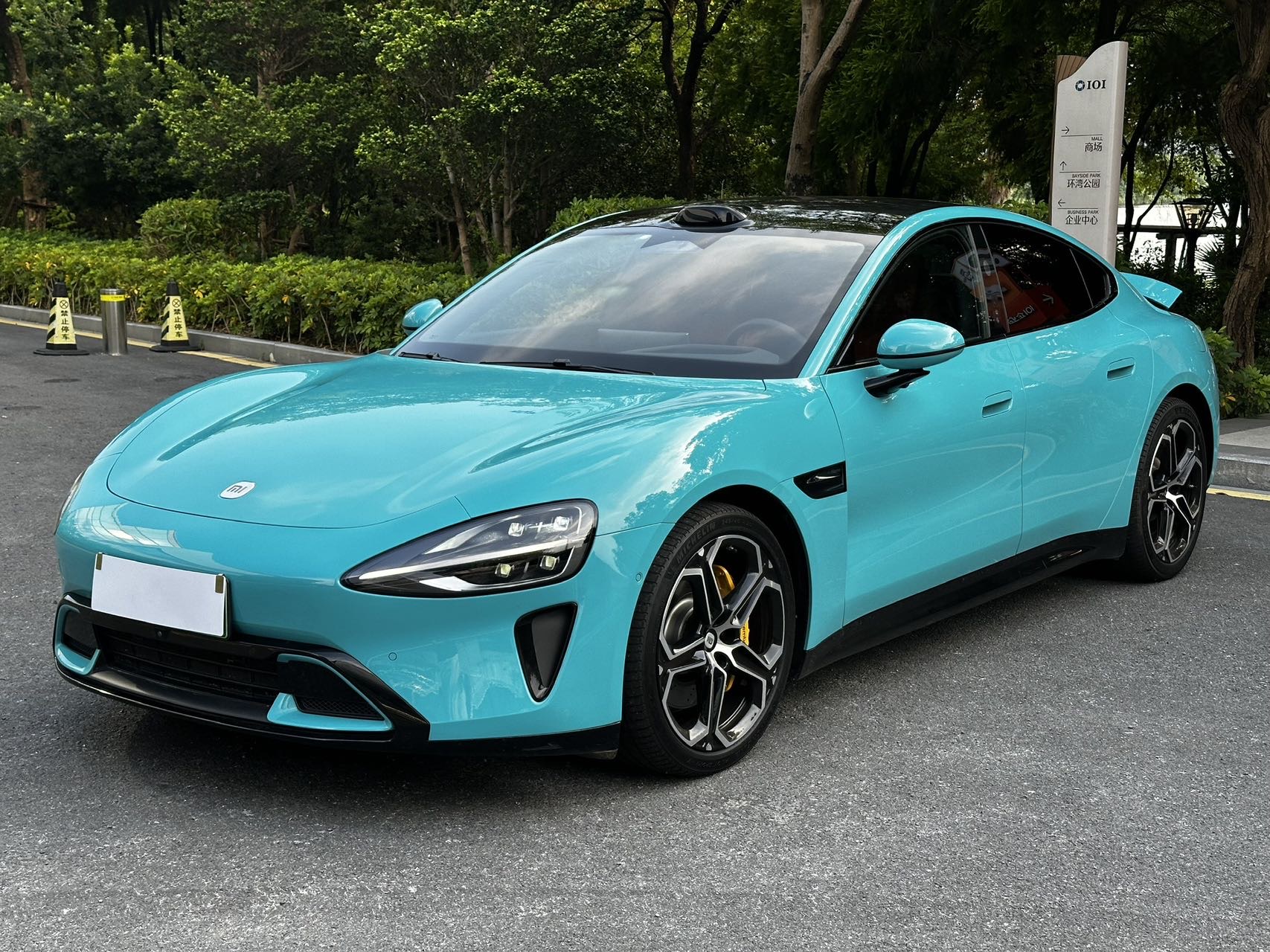 MI SU7 2024 car image 