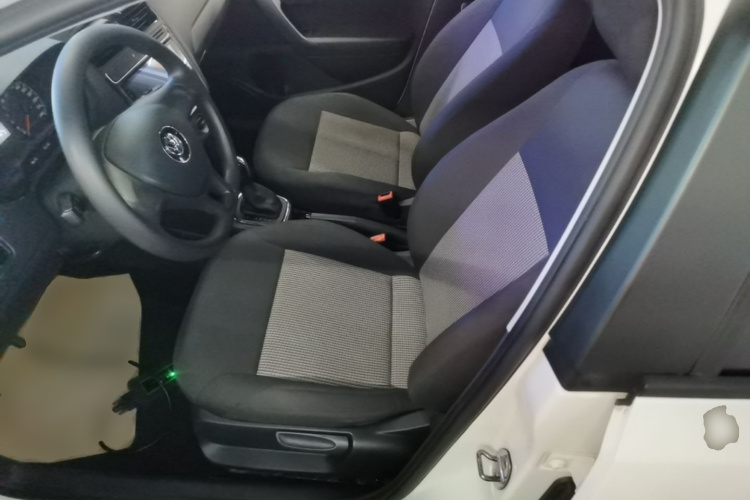 Volkswagen Polo 2017 #15 Volkswagen Polo 2017 car image #15