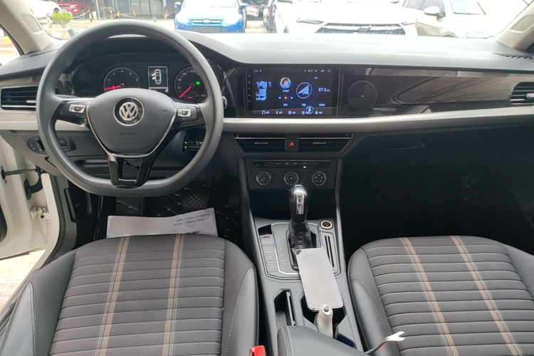 Volkswagen Lavida 2019 car image #10