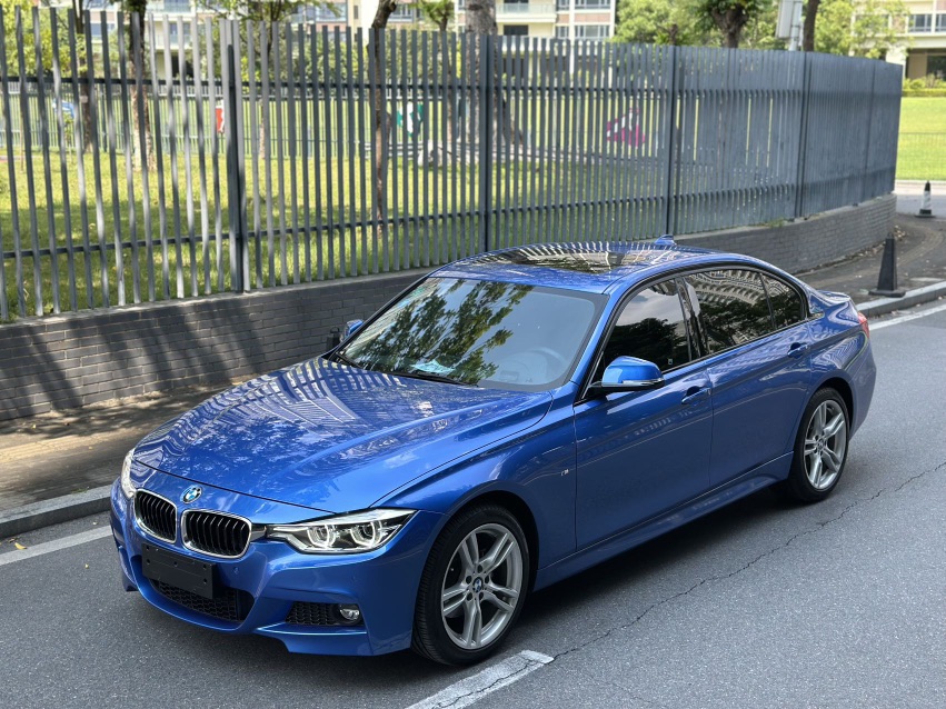 BMW 3 Series 2019 BMW 3 Series 2019 car image