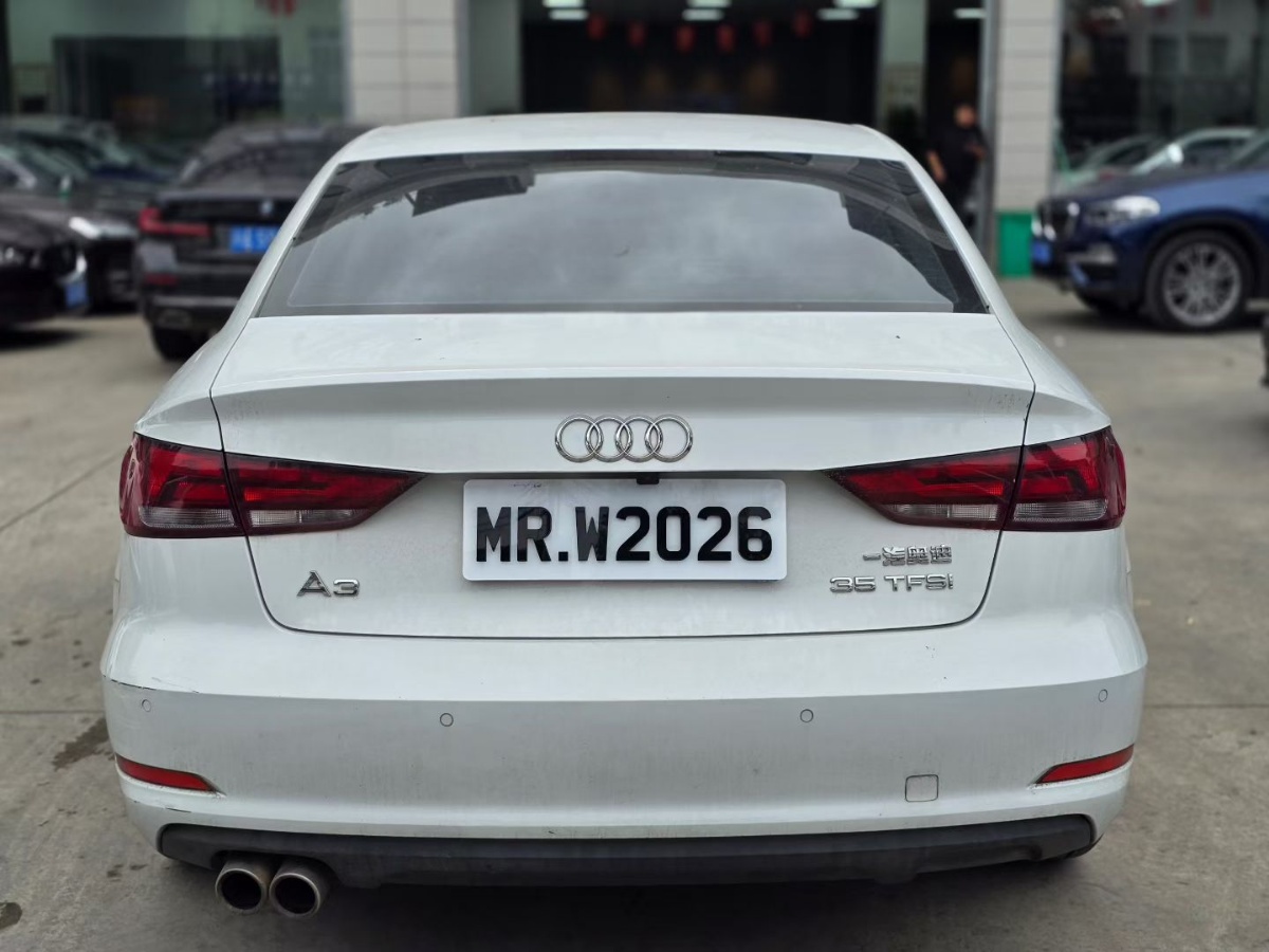 Audi A3 2017 car image #3