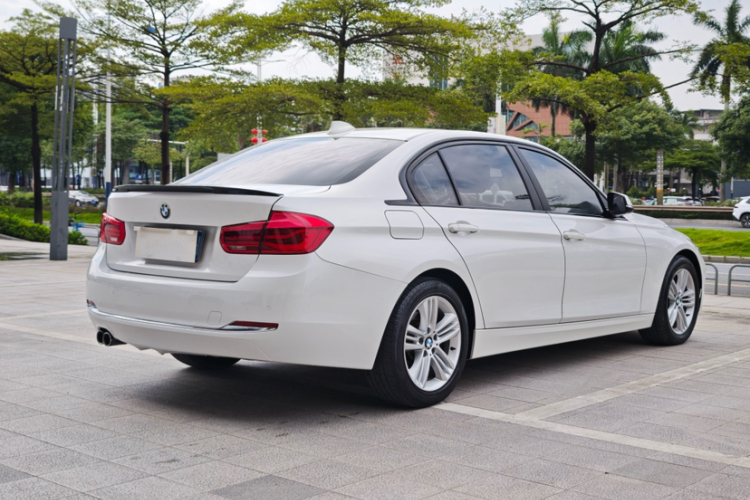 BMW 3 Series 2017 #14 BMW 3 Series 2017 car image #14
