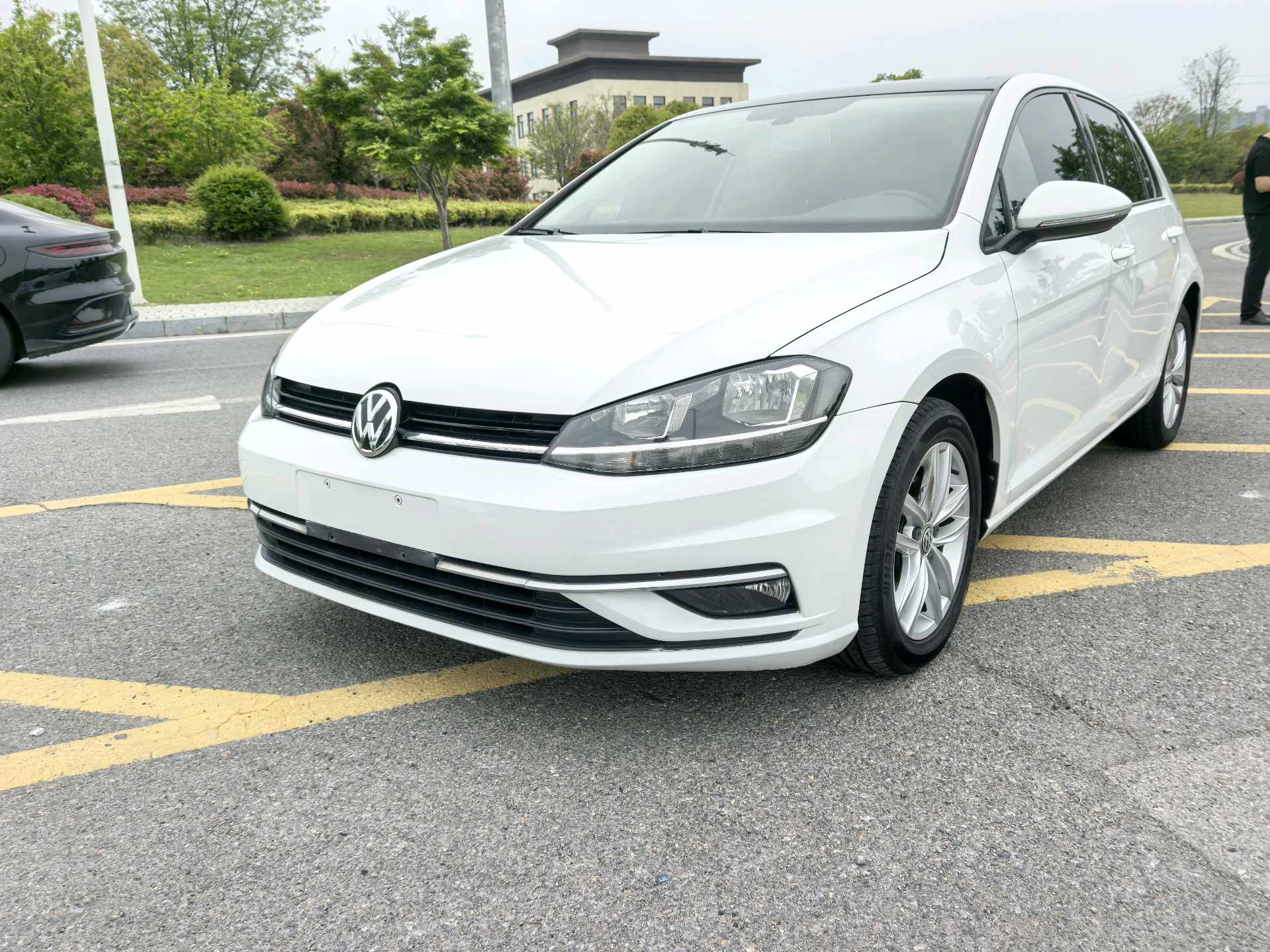 2019 car image 