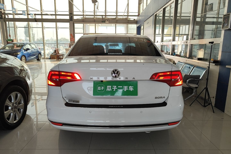 Volkswagen Bora 2022 image de voiture #4