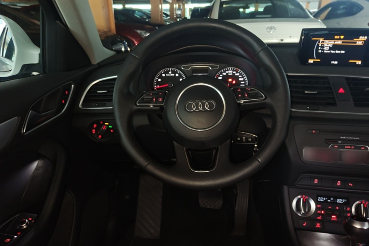 Audi Q3 2015 #11 Audi Q3 2015 car image #11