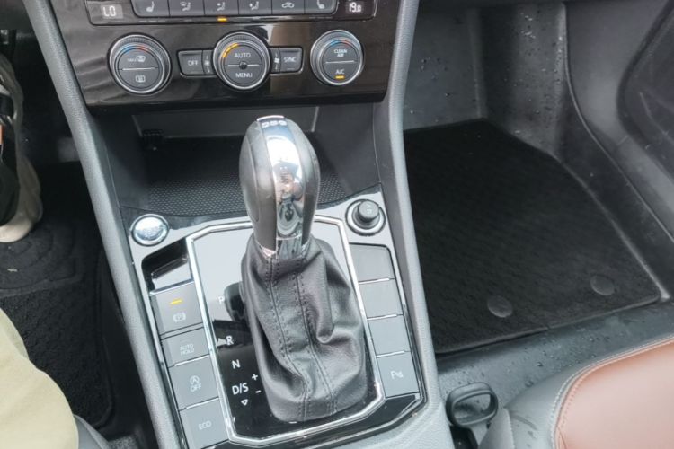Volkswagen Lavida 2021 car image #14