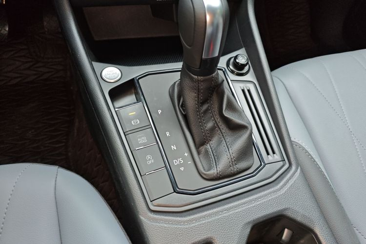 Volkswagen Lavida 2025 car image #14