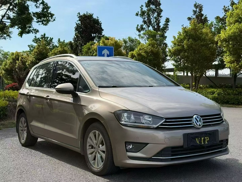 Volkswagen Golf Sportsvan 2017 Volkswagen Golf Sportsvan 2017 car image