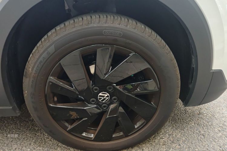 Volkswagen Tharu 2024 car image #9