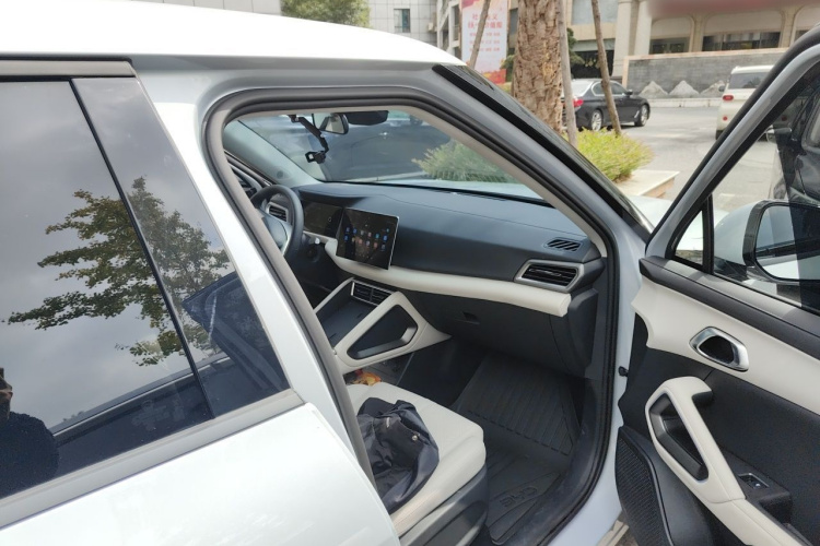 BYD YuanUP 2025 #21 BYD YuanUP 2025 car image #21