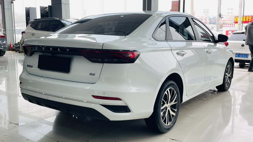 GEELY Emgrand 2024 #4 GEELY Emgrand 2024 imagen de coche #4
