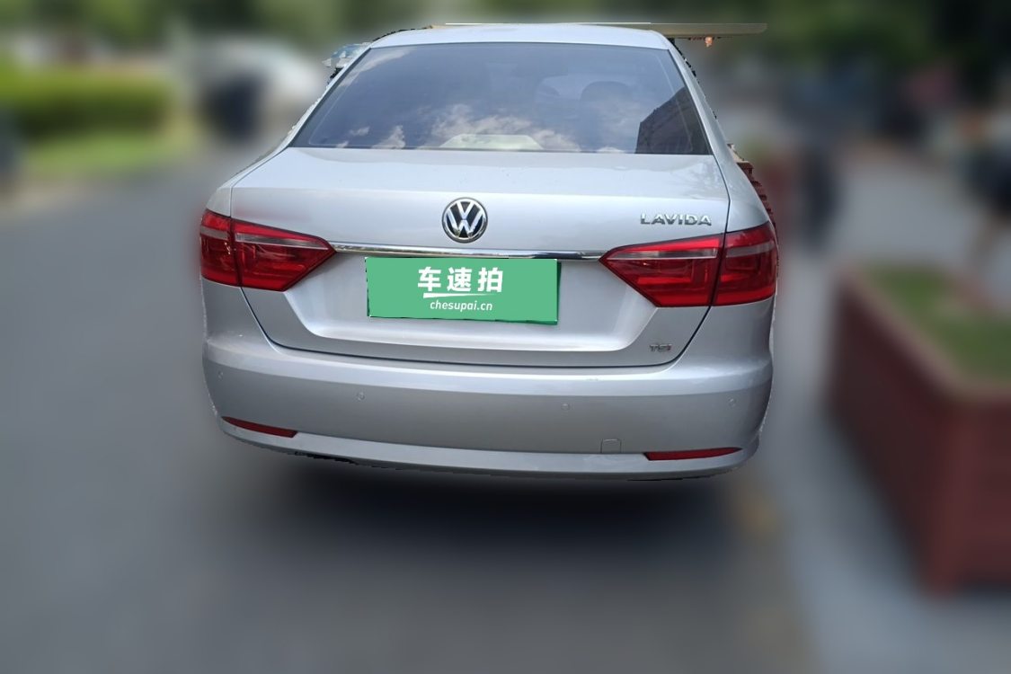 Volkswagen Lavida 2014 car image #6