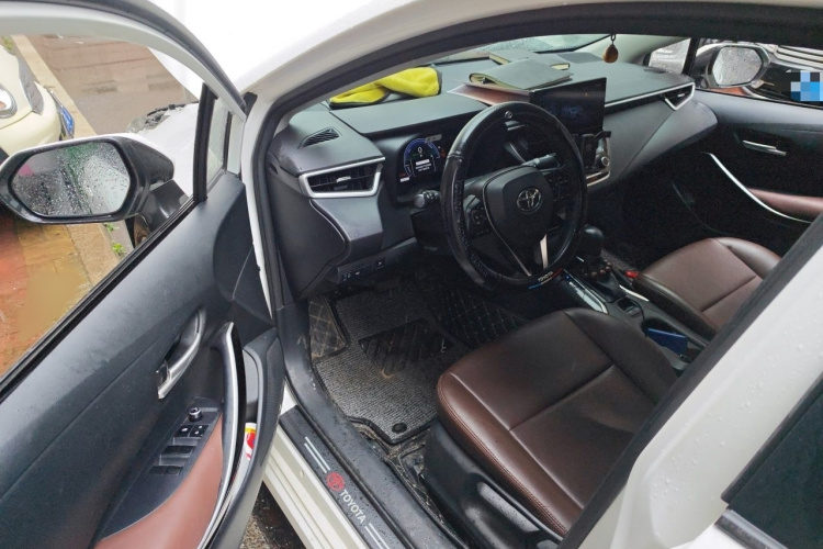 Toyota Corolla 2023 car image #13