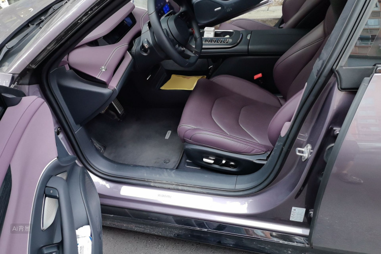 MI SU7 2024 immagine di auto #18