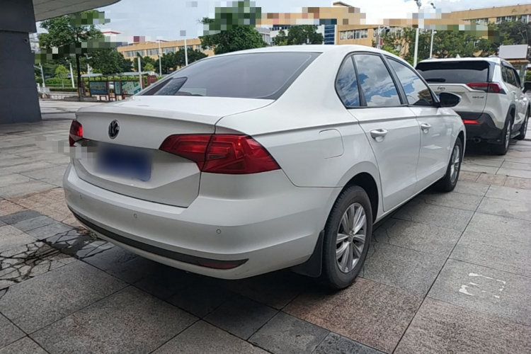 Volkswagen Bora 2017 car image #7