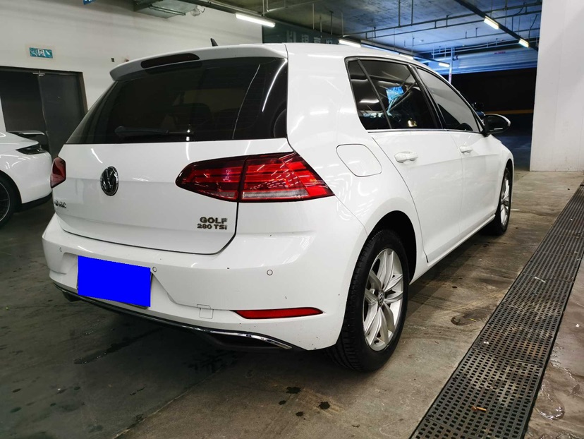 Volkswagen Golf 2019 car image #4