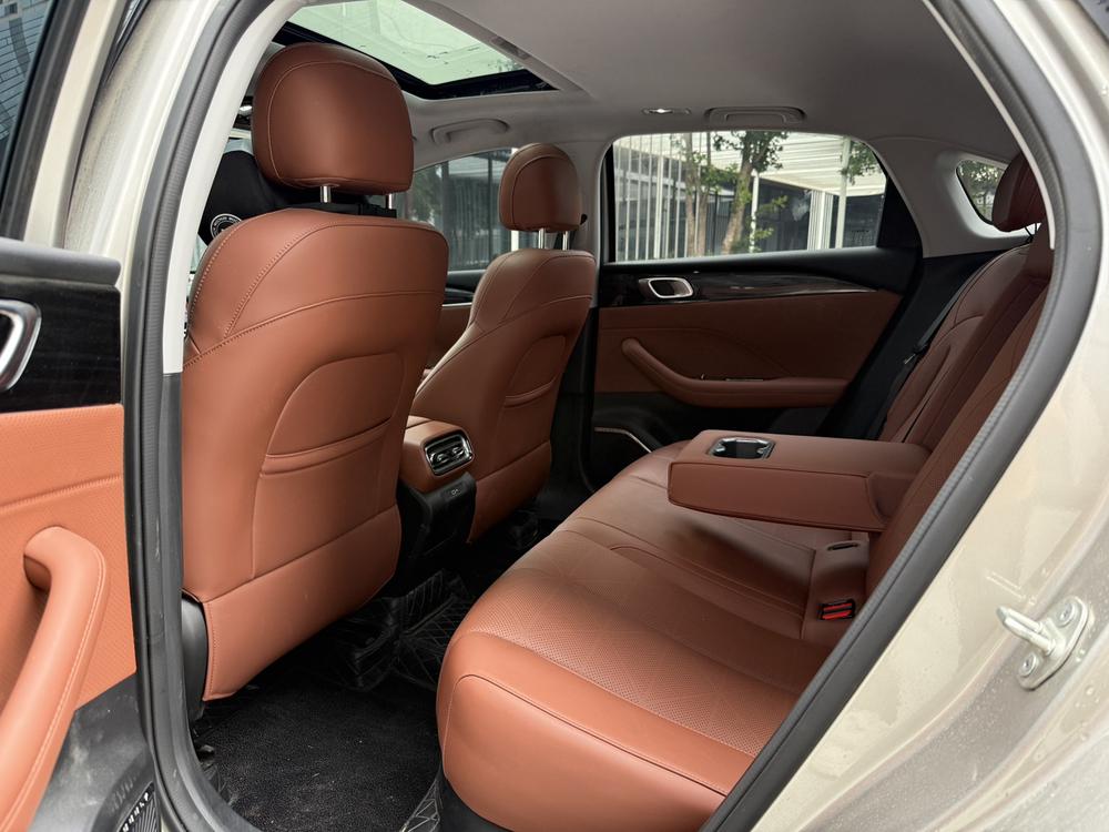 GEELY Emgrand 2026 #10 GEELY Emgrand 2026 car image #10