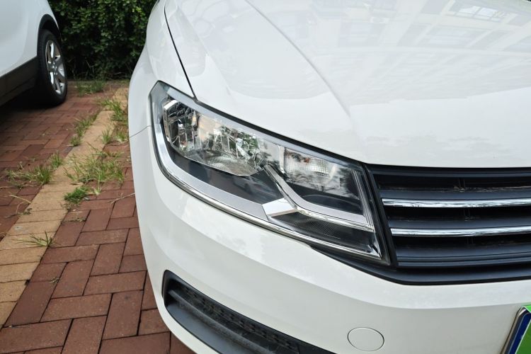 Volkswagen Santana 2018 car image #8