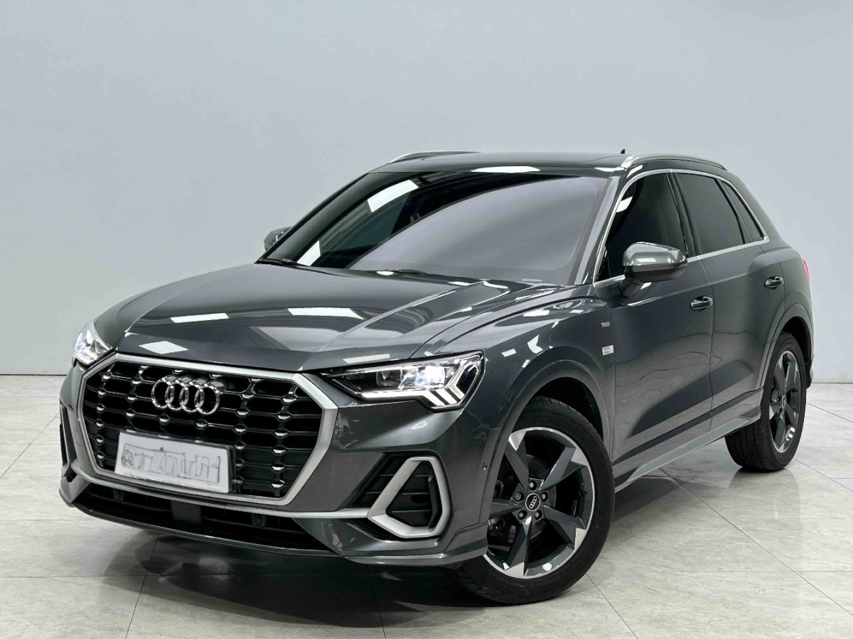 Audi Q3 2022 Audi Q3 2022 car image