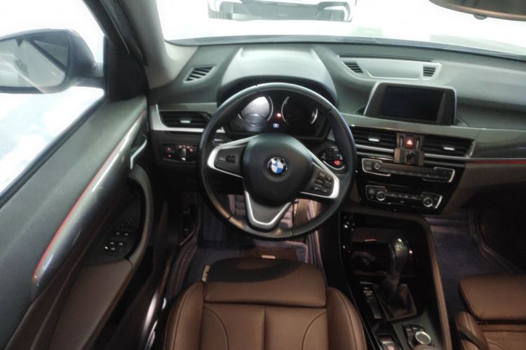 BMW X1 2018 #12 BMW X1 2018 car image #12