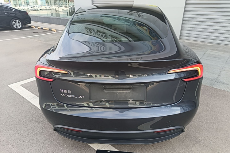 Tesla Model 3 2024 #4 Tesla Model 3 2024 car image #4