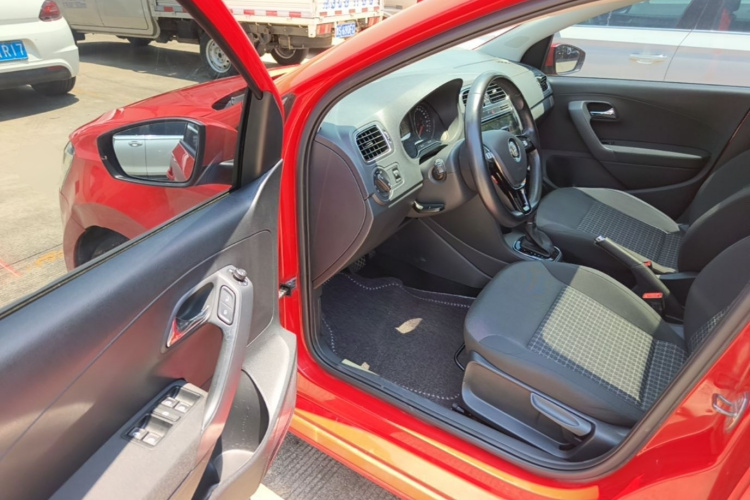 Volkswagen Polo 2016 #16 Volkswagen Polo 2016 изображение автомобиля #16