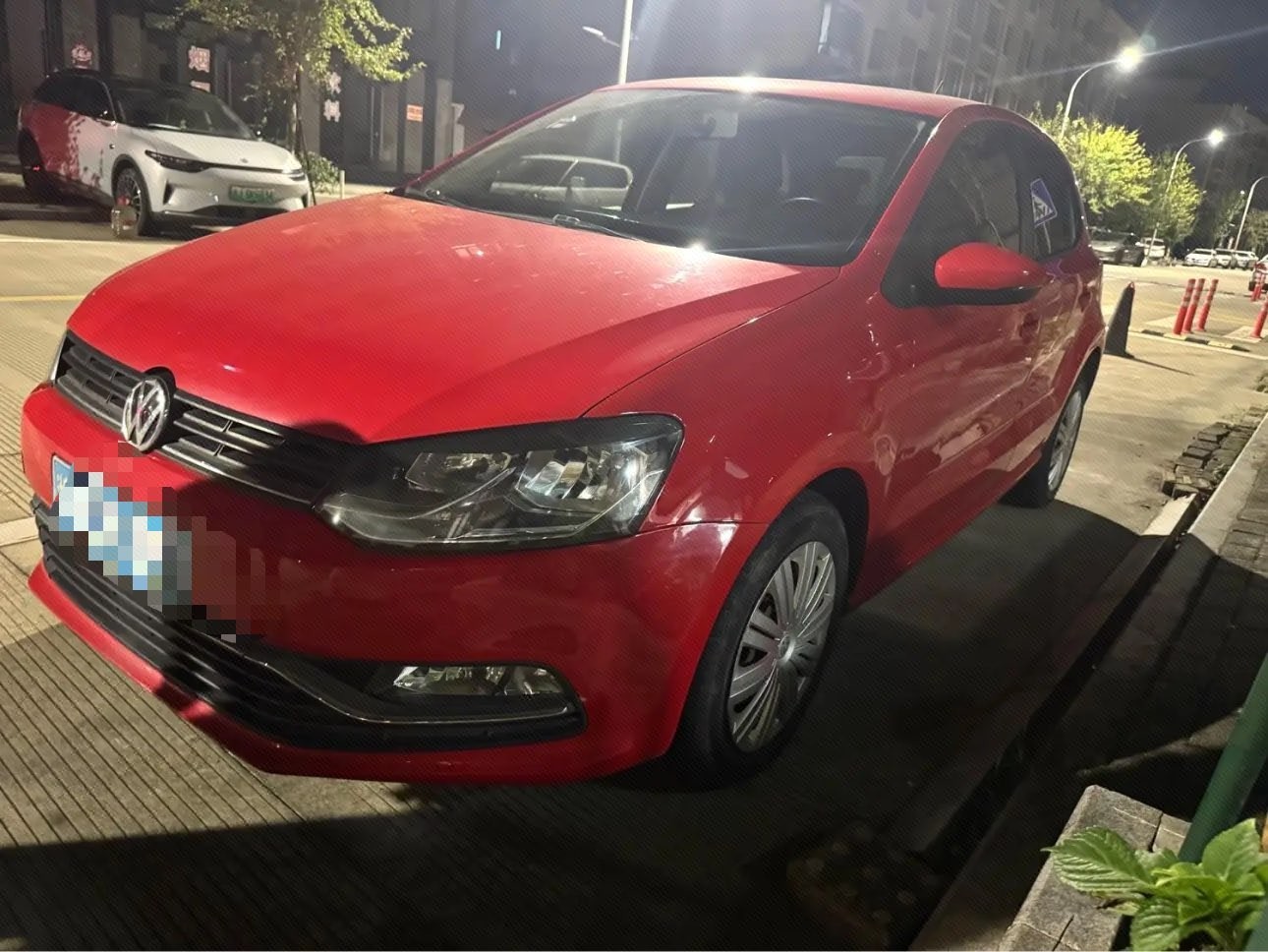 Volkswagen Polo 2016 Volkswagen Polo 2016 car image